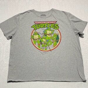 Nickelodeon Gray Teenage Mutant Ninja Turtles Tee